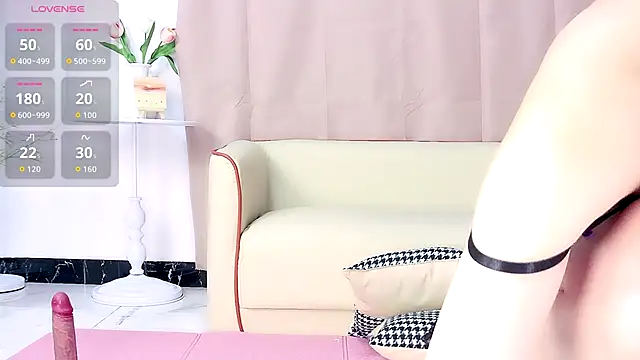 Nelly520 online show from 11-17-25, 05:35