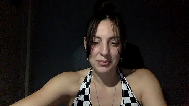 Snapshot of Myronell chatting on 10-16-25, 04:52 Myronell online show from 10-16-25, 04:52