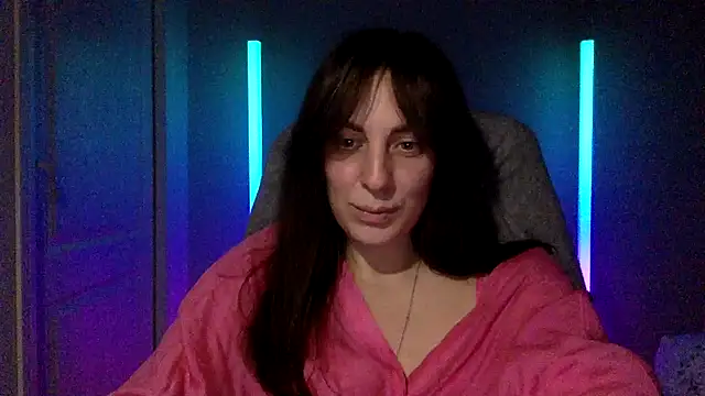 Snapshot of Myronell chatting on 11-19-25, 05:35 Myronell online show from 11-19-25, 05:35