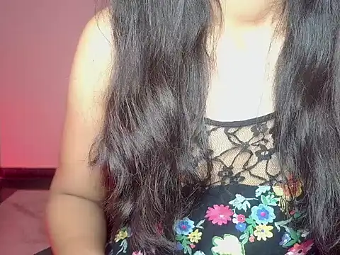 Avantika  online show from 09-30-25, 01:05