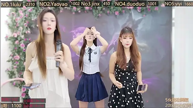 Snapshot of DogdogSM chatting on 11-04-25, 03:16 DogdogSM online show from 11-04-25, 03:16