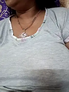 Snapshot of sowji_telugammai chatting on 09-30-25, 09:20 sowji telugammai online show from 09-30-25, 09:20