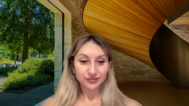 Snapshot of Velirith chatting on 10-06-25, 04:37 Velirith online show from 10-06-25, 04:37