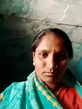 Snapshot of Pooja6060 chatting on 10-17-25, 06:05 Pooja6060 online show from 10-17-25, 06:05