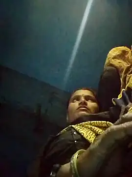 Snapshot of Pooja6060 chatting on 10-19-25, 03:34 Pooja6060 online show from 10-19-25, 03:34