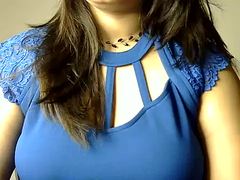 Snapshot of Aaliya02 chatting on 11-14-25, 09:35 Aaliya02 online show from 11-14-25, 09:35