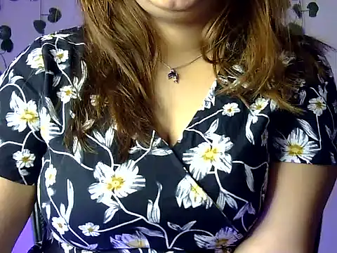 Snapshot of Aaliya02 chatting on 02-01-26, 11:25 Aaliya02 online show from 02-01-26, 11:25