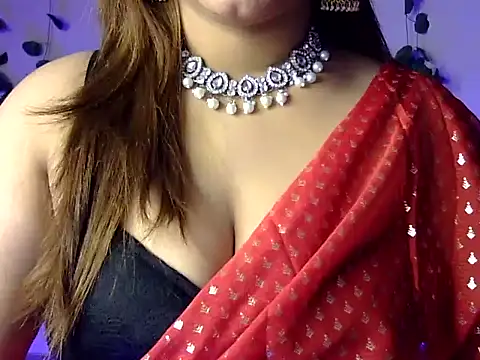 Snapshot of Aaliya02 chatting on 02-15-26, 06:21 Aaliya02 online show from 02-15-26, 06:21