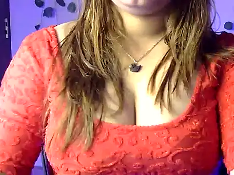 Snapshot of Aaliya02 chatting on 02-15-26, 03:31 Aaliya02 online show from 02-15-26, 03:31