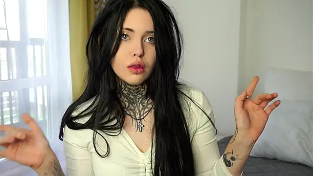 SantinaDocimo online show from 10-02-25, 08:43