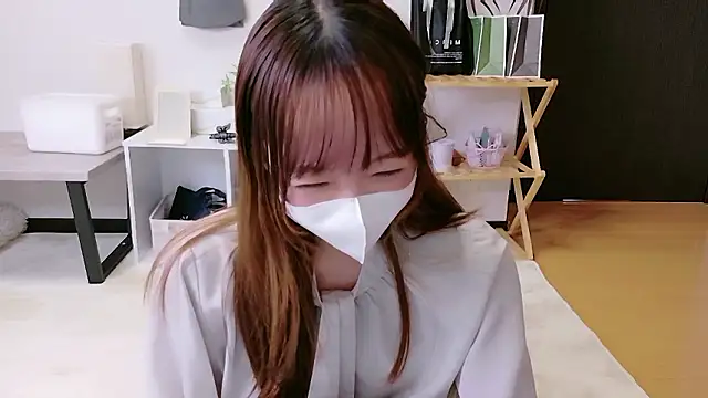 saku sakura  online show from 10-26-25, 06:52