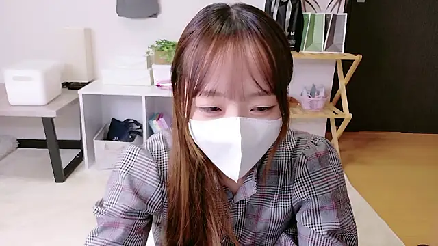 saku sakura  online show from 11-03-25, 03:41