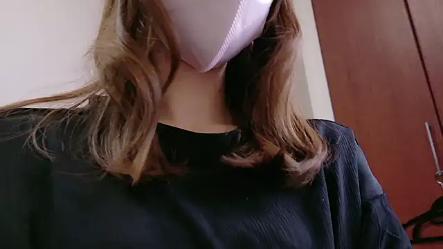 saku sakura  online show from 11-10-25, 01:10