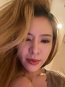 miumiu-66 online show from 10-15-25, 03:45