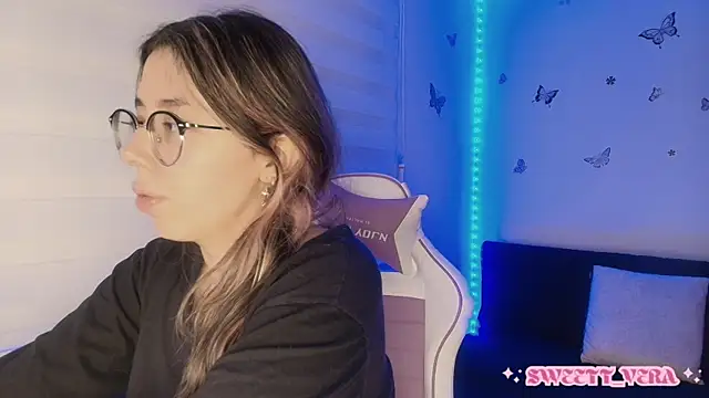 sweettvera online show from 10-25-25, 10:01