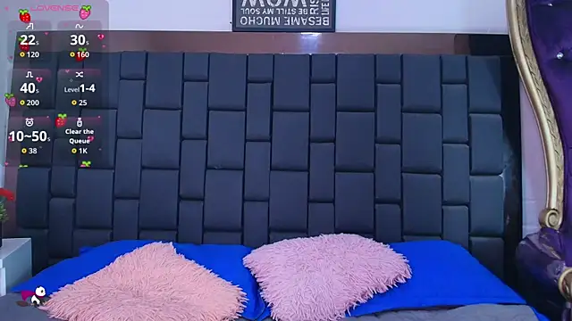 Krystal Heartss online show from 10-20-25, 05:13