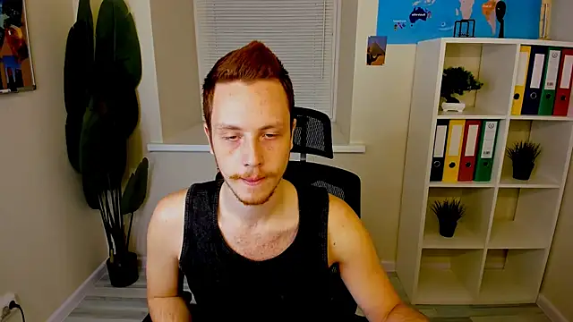 LeoMooree online show from 10-20-25, 04:07