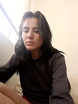 Snapshot of annroussse chatting on 10-23-25, 06:28 annroussse online show from 10-23-25, 06:28
