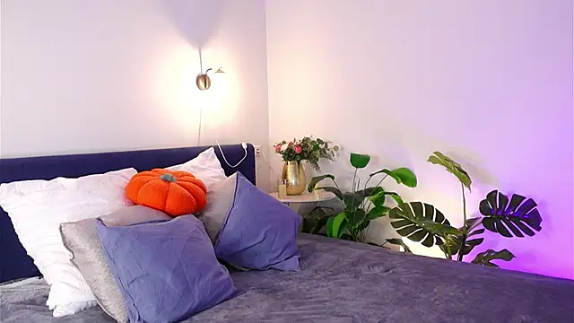 ciara bliss online show from 10-18-25, 06:48