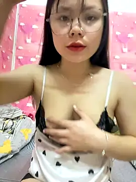 Mina-cute online show from 10-06-25, 12:02