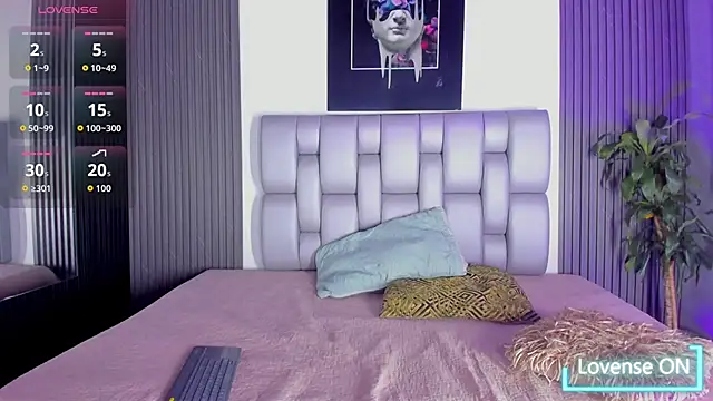 Ellis-Brown online show from 10-21-25, 04:02