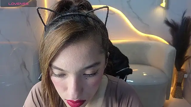 Skyler Gracee Tx online show from 10-25-25, 12:56