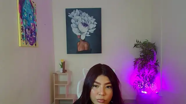 Danisha chase online show from 11-04-25, 08:19