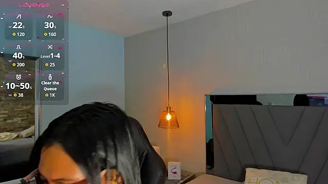 SYLVANA REY4 online show from 10-06-25, 12:24