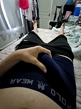 Snapshot of Salsicha244 chatting on 11-02-25, 10:06 Salsicha244 online show from 11-02-25, 10:06