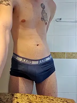 Snapshot of Salsicha244 chatting on 12-16-25, 11:59 Salsicha244 online show from 12-16-25, 11:59