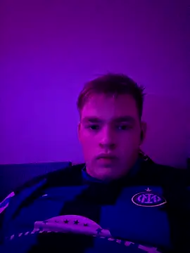 Snapshot of 12curty chatting on 03-05-26, 07:21 12curty online show from 03-05-26, 07:21