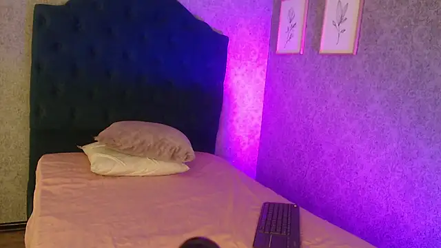 Snapshot of Vic_Taylor chatting on 11-13-25, 11:09 Vic Taylor online show from 11-13-25, 11:09