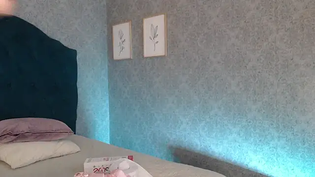 Snapshot of Vic_Taylor chatting on 11-19-25, 10:59 Vic Taylor online show from 11-19-25, 10:59