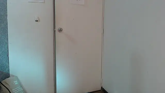 Vic Taylor online show from 12-04-25, 11:19