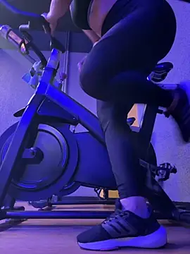 Anavalle online show from 10-04-25, 05:00