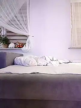 Snapshot of chudygrzes chatting on 10-31-25, 10:55 chudygrzes online show from 10-31-25, 10:55