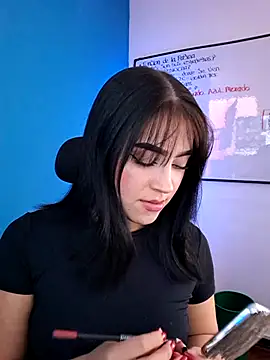 Snapshot of Zafira_ chatting on 11-12-25, 05:24 Zafira online show from 11-12-25, 05:24