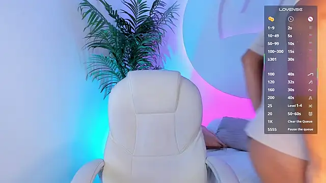 Santti  online show from 10-23-25, 10:41