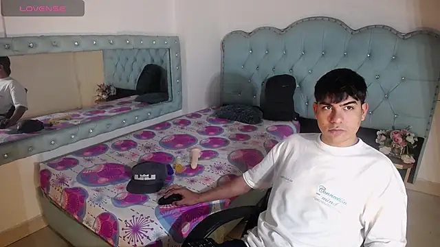 Victor Nova online show from 10-06-25, 07:44