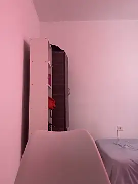 Snapshot of KarenG2025 chatting on 10-19-25, 02:18 KarenG2025 online show from 10-19-25, 02:18