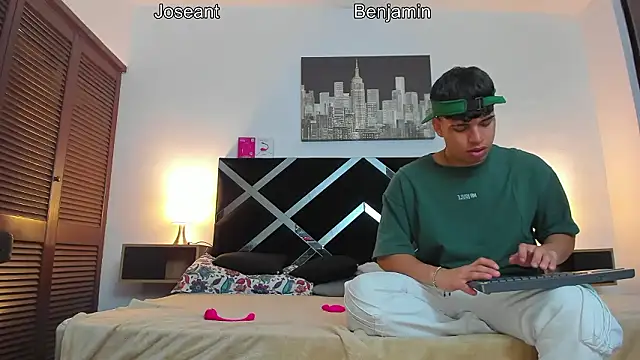 Snapshot of iammariano chatting on 03-21-26, 03:00 iammariano online show from 03-21-26, 03:00