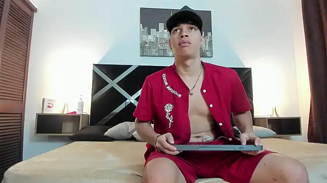 Snapshot of iammariano chatting on 04-01-26, 03:18 iammariano online show from 04-01-26, 03:18