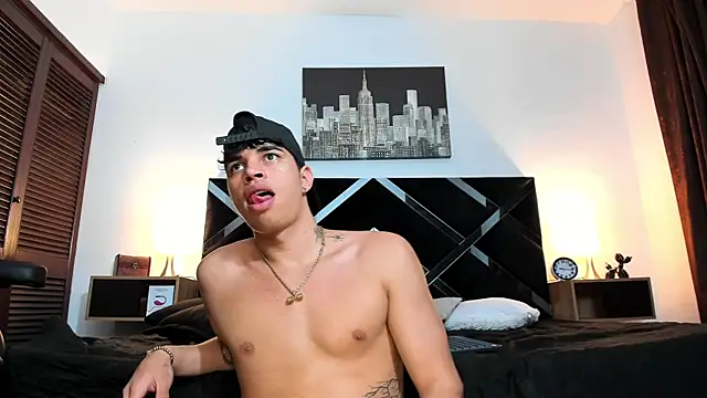 Snapshot of iammariano chatting on 04-11-26, 07:45 iammariano online show from 04-11-26, 07:45