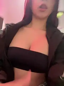 Snapshot of _Kinky69_ chatting on 10-23-25, 08:40 Kinky69 online show from 10-23-25, 08:40