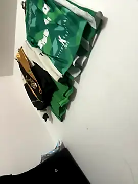 Snapshot of _Kinky69_ chatting on 11-19-25, 09:15 Kinky69 online show from 11-19-25, 09:15