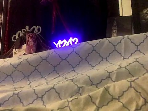 blondebarbiebae online show from 10-28-25, 08:07