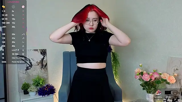 NyamNyamNyammm online show from 10-24-25, 02:02