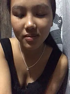 Mai lovely online show from 10-30-25, 04:08