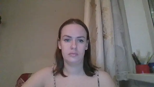 Snapshot of Veylonna chatting on 11-03-25, 03:24 Veylonna online show from 11-03-25, 03:24