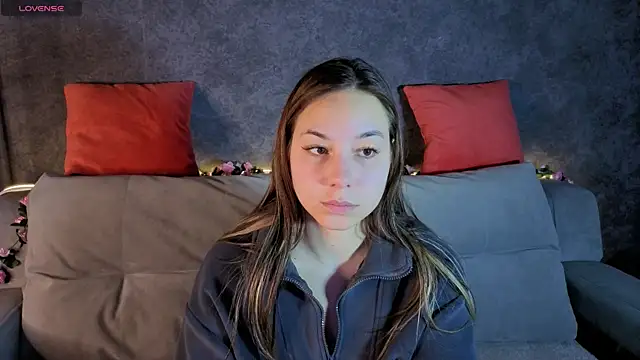 Al1ice Moures online show from 12-04-25, 01:26